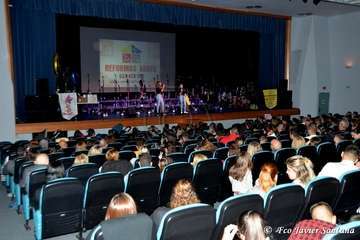 Presentación con éxito de la murga teldense Las Golisnionas (Foto Francisco Javier Santana)
